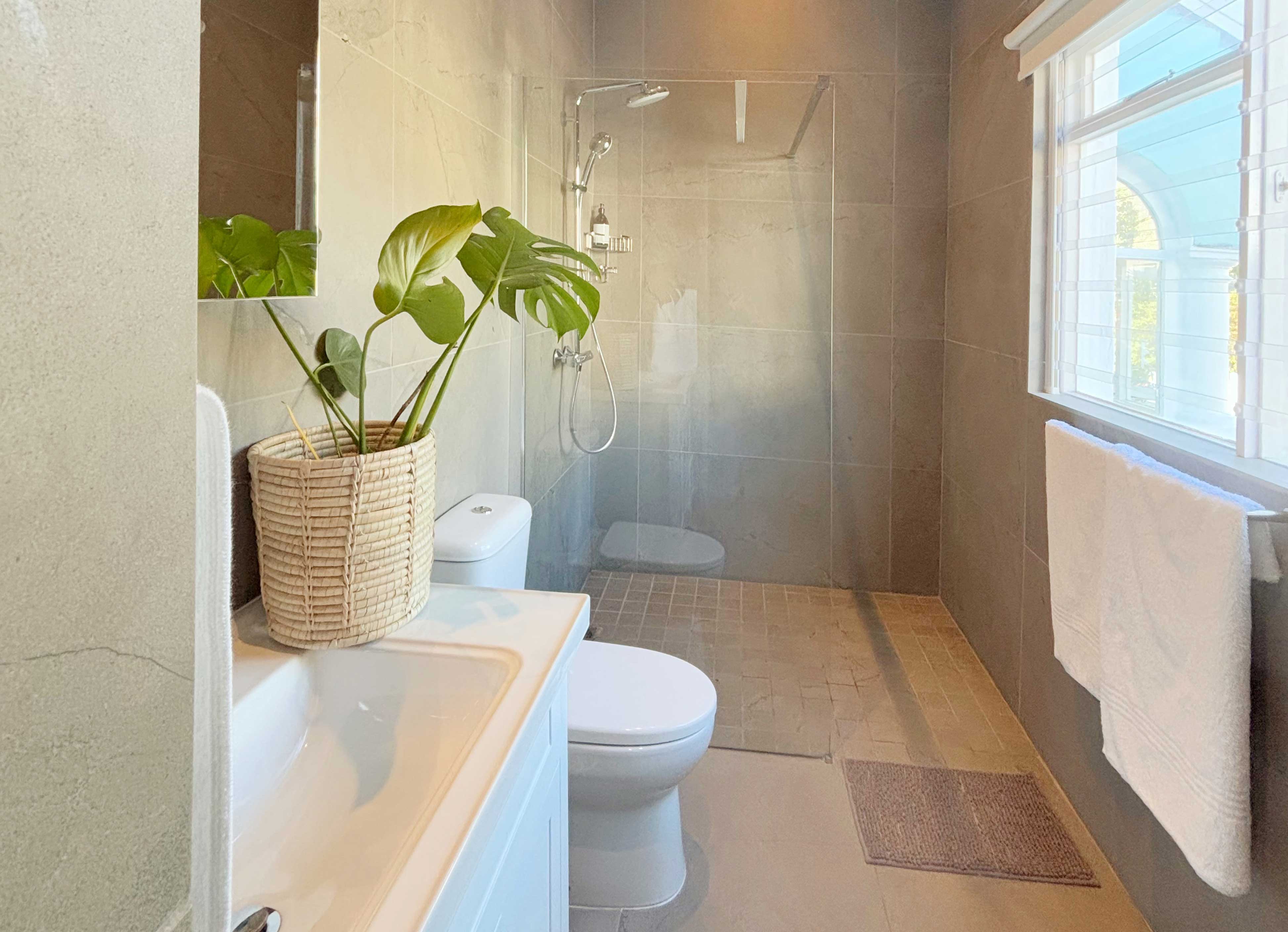 Master-Bedroom-Ensuite-Landscape