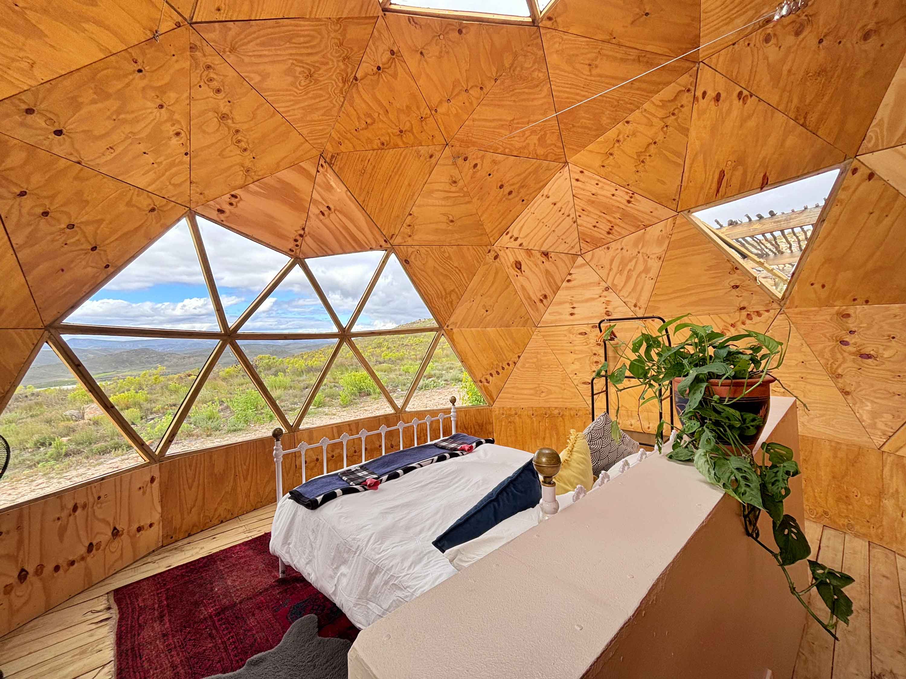 The Dome (main bedroom)